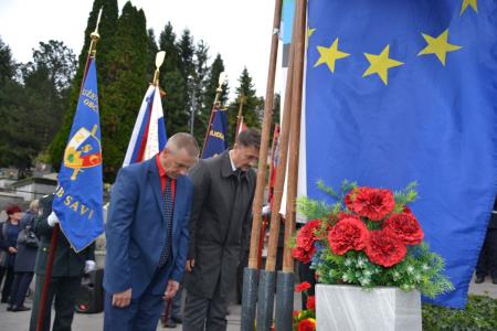 KOMEMORACIJA NA POKOPALIŠČU 3